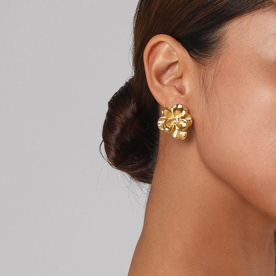 Solene Floral Earrings