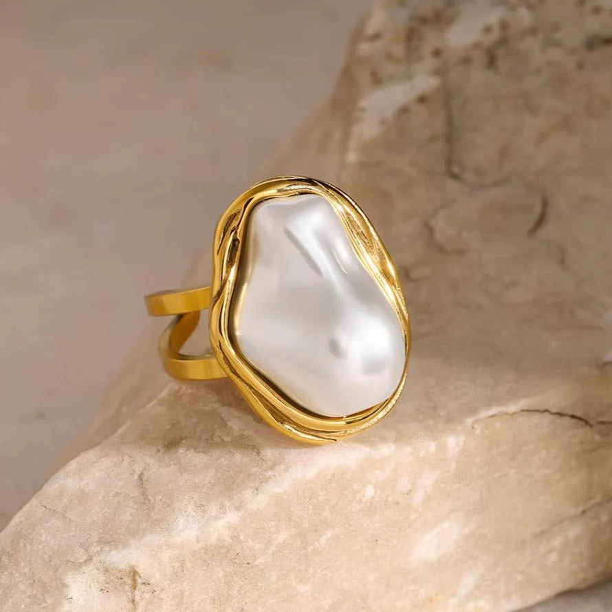 Avila Pearl Ring