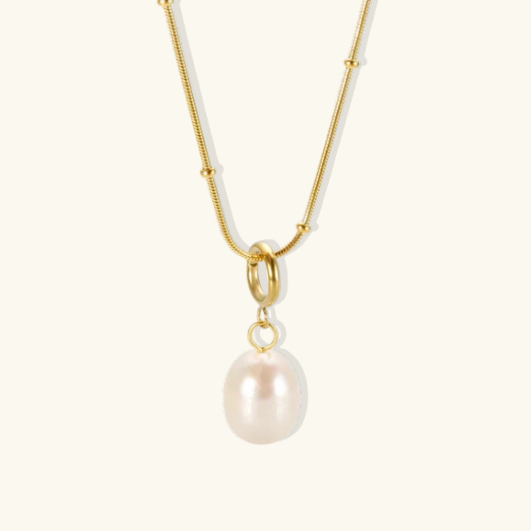 Zephyra Pearl Necklace