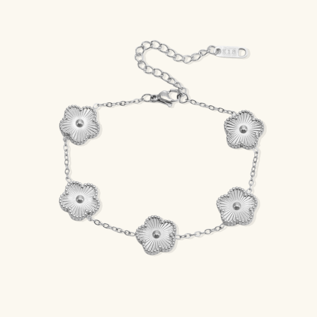 Wren Clover Bracelet