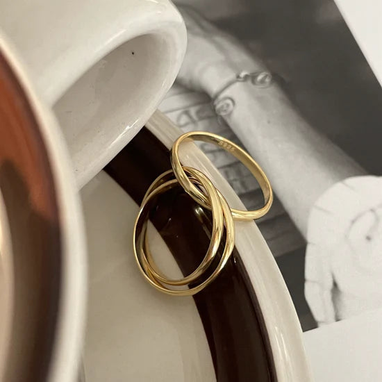 Esme Loop Ring