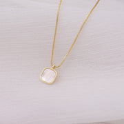 Sophie Gold Chain Pearl Pendant