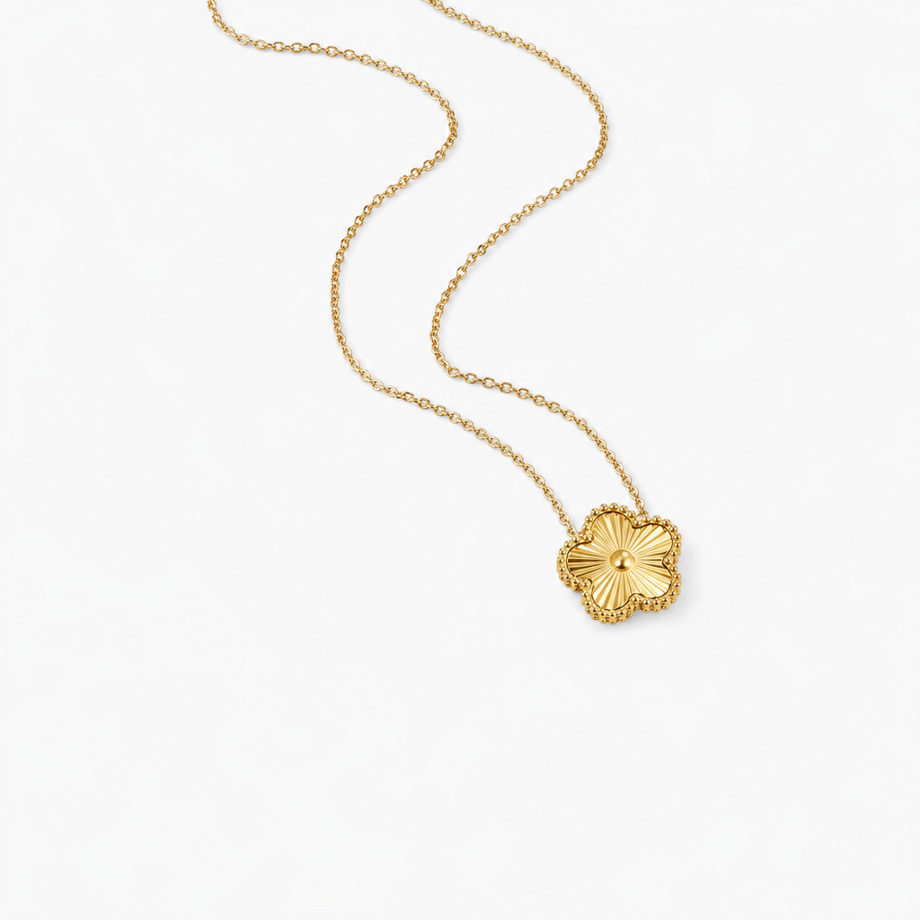 Wren Clover Necklace