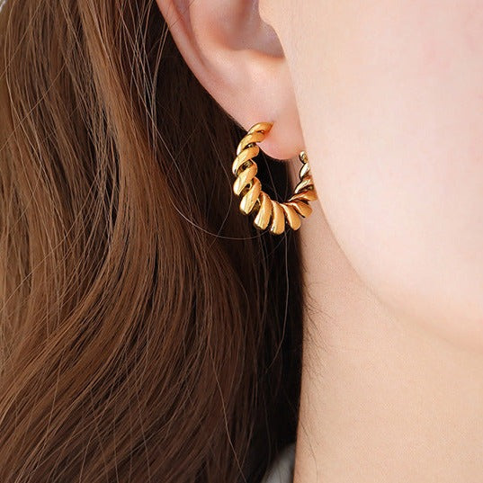 Aurum Golden Twist Earrings